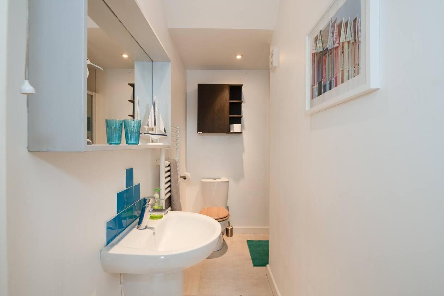 Family Friendly Flat Just Minutes From The Beach! Portsmouth Ngoại thất bức ảnh